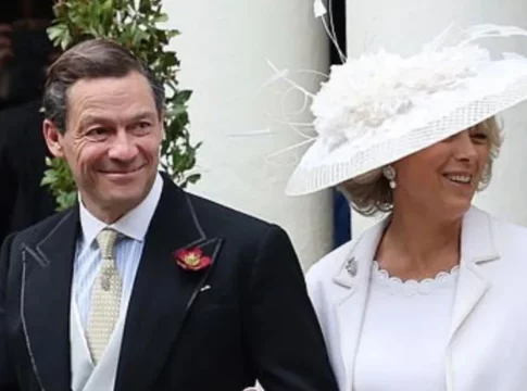 La boda de Carlos y Camilla El chocante final que no esperábamos de 'The Crown' y del que Lady Di no es la protagonista