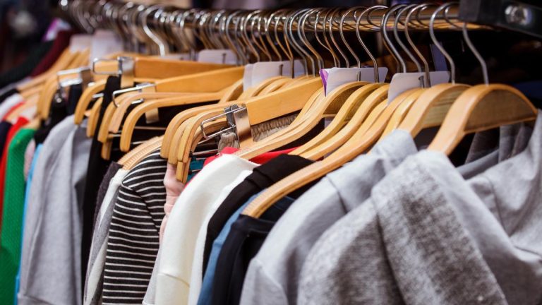 La industria de la moda se reinventa en España con el auge de la segunda mano