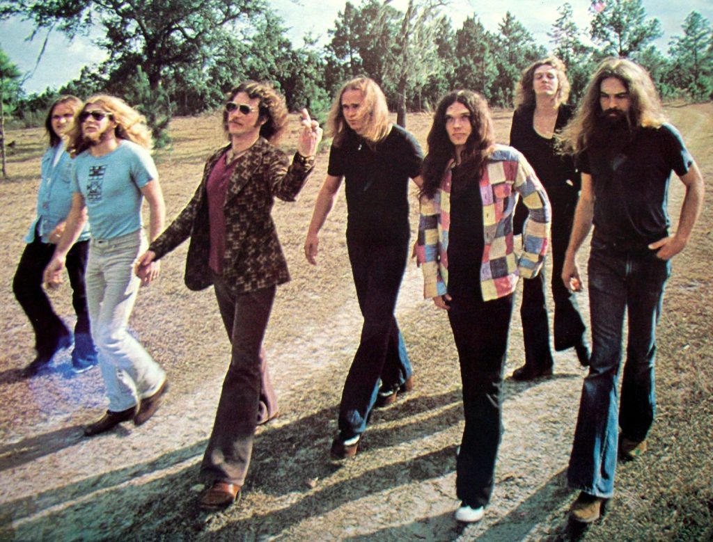 Las 15 joyas inmortales del rock: un viaje sonoro por la historia 8 Lynyrd Skynyrd 2