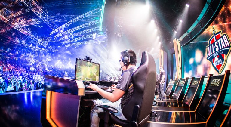 Más allá de las pantallas: cómo los Esports están reinventando el panorama deportivo
