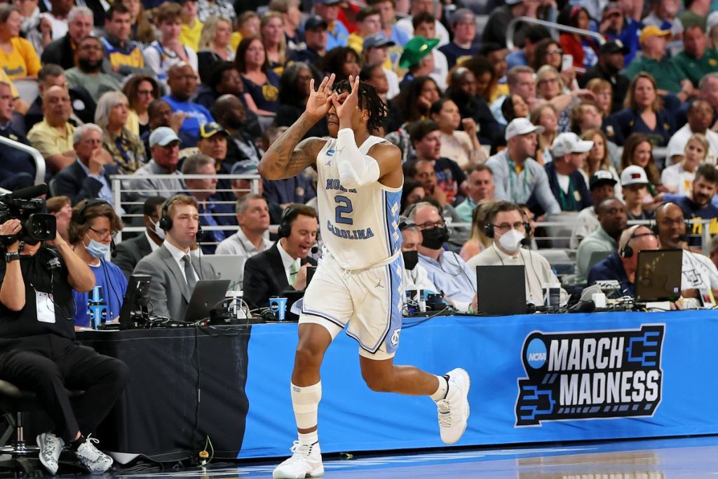 Normalmente llegan por becas