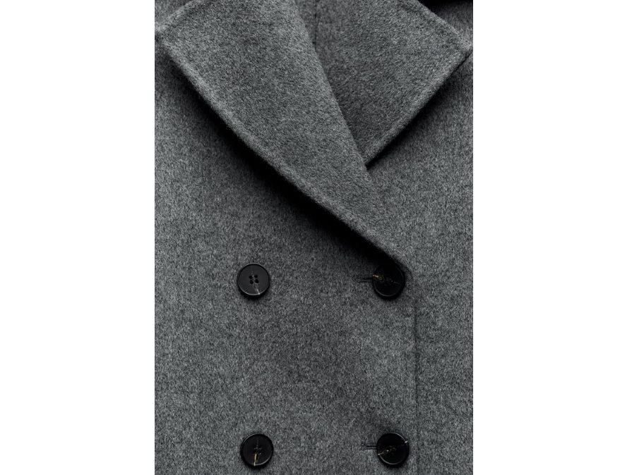 Oferta exclusiva el abrigo de lana oversize de Zara no querrás dejar pasar