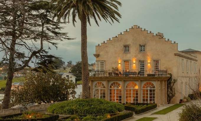 ¿Te imaginas pasar las Navidades en un palacio y con todos los lujos? Ahora es posible en Asturias 3 Palacio de Figueras en Asturias