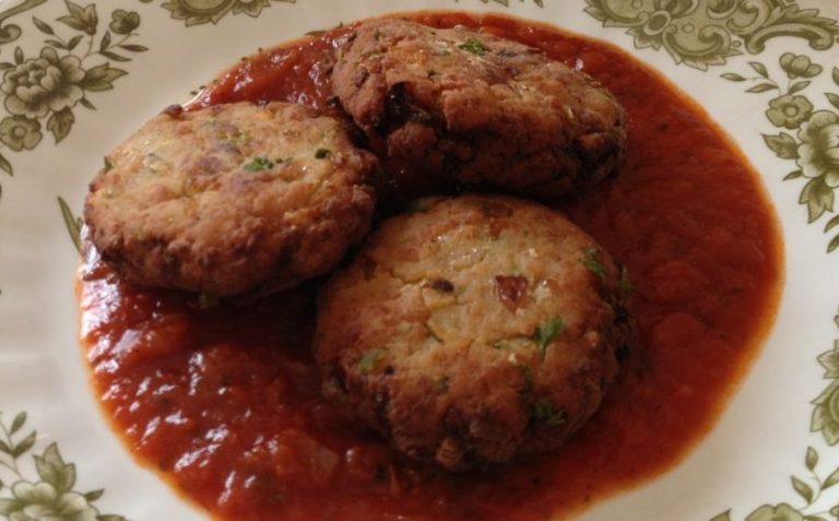 Receta express para microondas: filetes rusos vegetarianos con judías, quinoa, zanahoria y remolacha