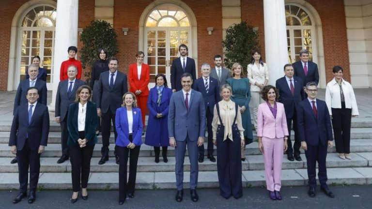 Revelados los sueldos de los ministros de Sánchez: descubre quiénes son los mejor remunerados