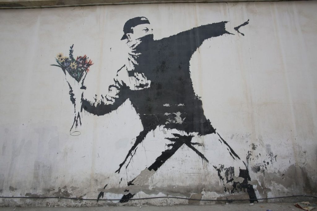 El hombre detrás de la máscara