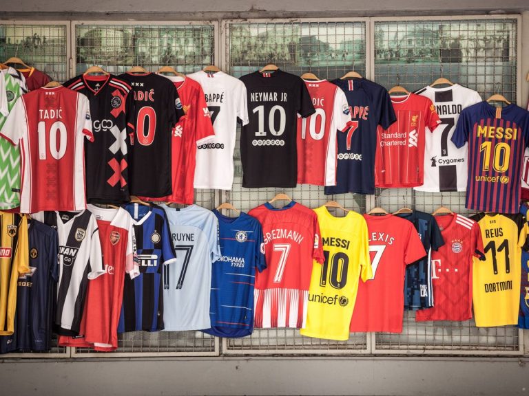 Historia del Fútbol: Los 15 diseños de camisetas que hubiéramos querido nunca haber visto