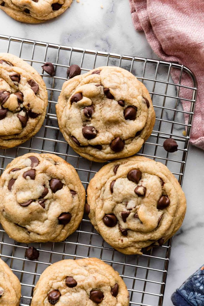 Aprende a hacer cookies con pepitas de chocolate, una receta sencilla y deliciosa 1 classic chocolate chip cookies