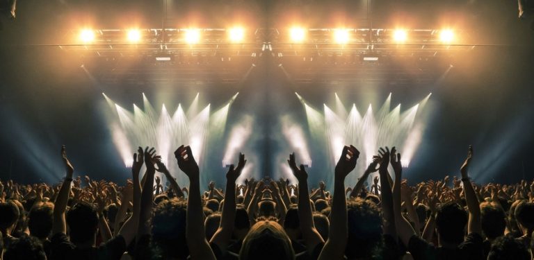 Descubre los descuentos Black Friday para tus planes de fin de semana: conciertos, teatro, exposiciones