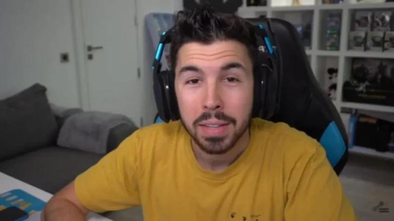 Willyrex reta a AuronPlay para el combate estelar de La Velada del Año 7