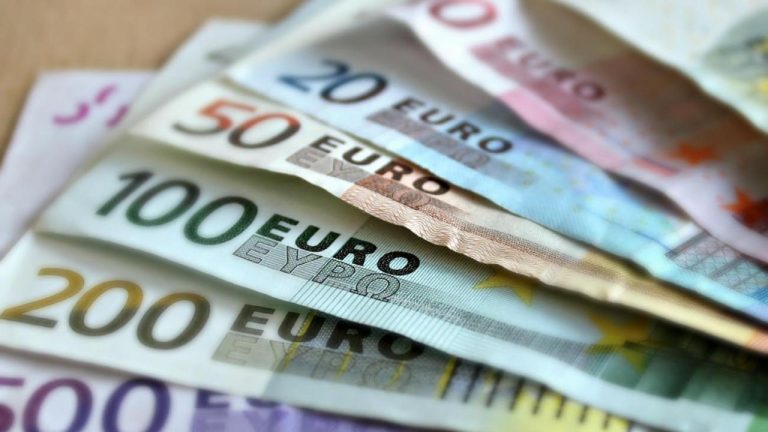 El patrimonio de las familias españolas en 2026 alcanza un récord histórico y su deuda cae a mínimos en 27 años