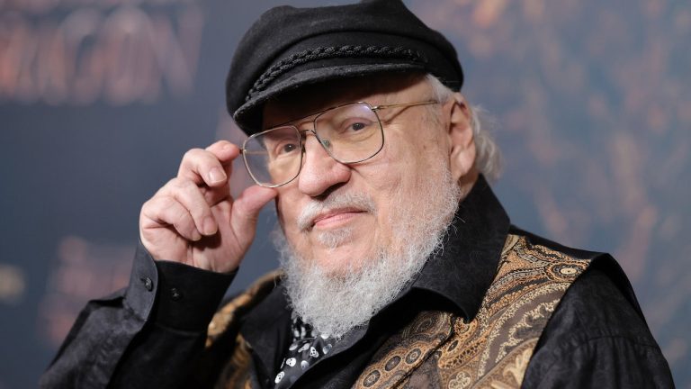 George R. R. Martin: maestro de las palabras y señor de los reinos literarios