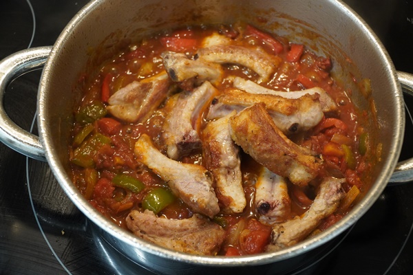 Costillas Guisadas: una receta como la solían preparar nuestras abuelas 1 guiso de costillas