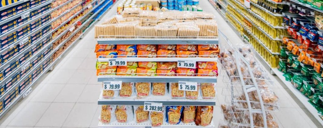 Los pasillos centrales están llenos de ofertas irresistibles 