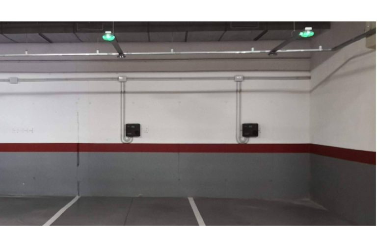 ¿Cómo reducir el coste de energía de los cargadores de un parking? EVcharge