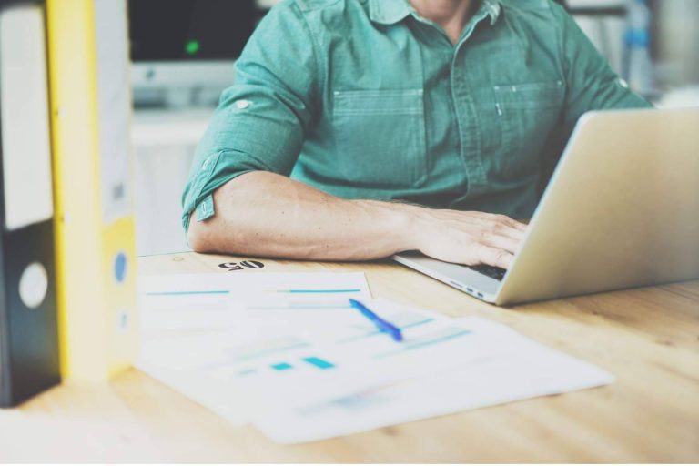 Esto No Es Noticia recalca la importancia de formarse en marketing digital de manera online