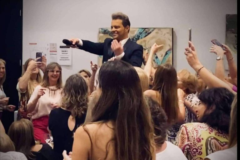 Guillermo Elías, el imitador argentino de Luis Miguel