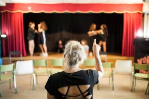 WOW Cuéntalo Ya desvela los beneficios de apuntarse a clases de teatro para adultos