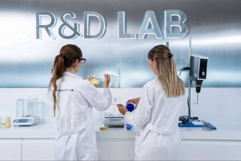 ¿Cuáles son las diferencias de Niche Beauty Lab en el mercado de la cosmética?