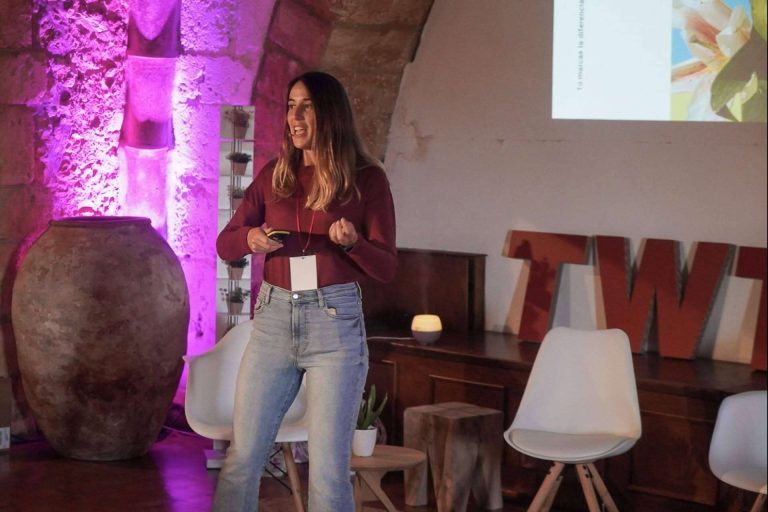 Academia Dosis Digitales enseña a pensar como un estratega digital a los emprendedores