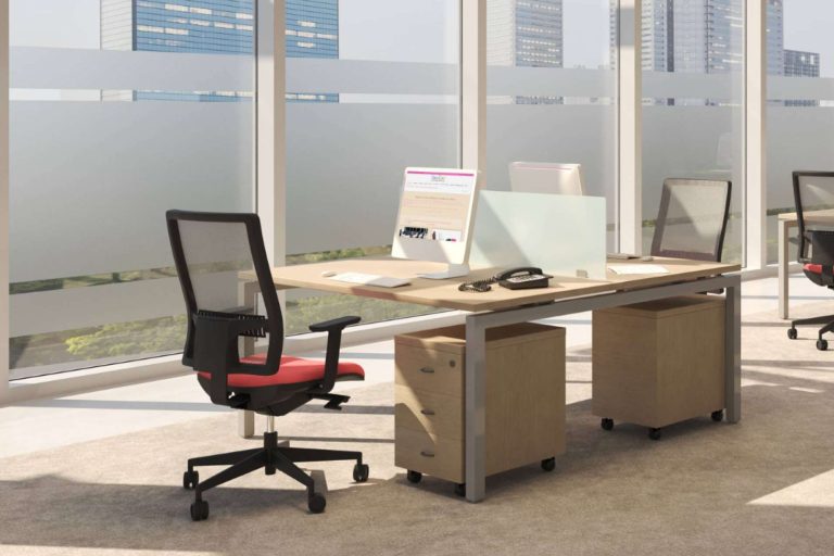 El papel de los muebles en las oficinas operativas, con OfficeDeco