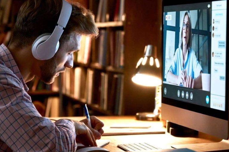 Aprender idiomas con formación online grabada, ¿una alternativa con resultados fiables?