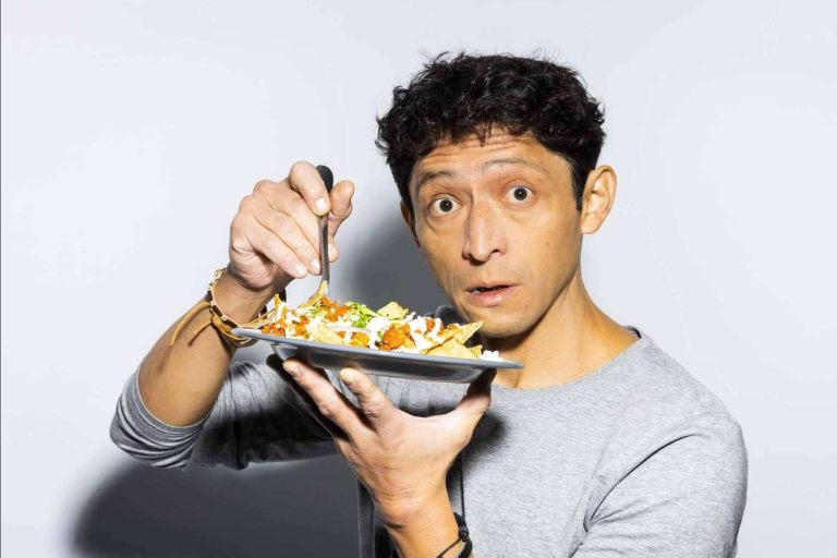 Degustar uno de los chilaquiles más famosos de Madrid en Malacopa