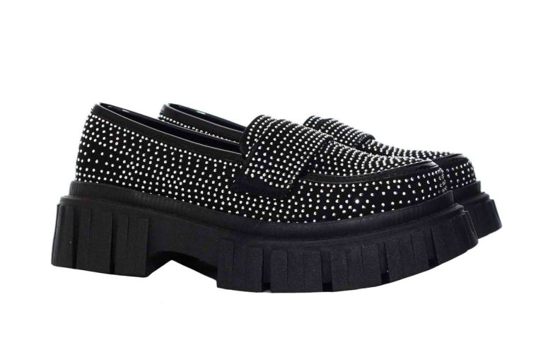 La colección Zavatty cuenta con mocasines para mujer