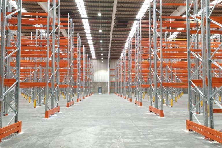 La amplia variedad de estanterías para almacén de Logisprix