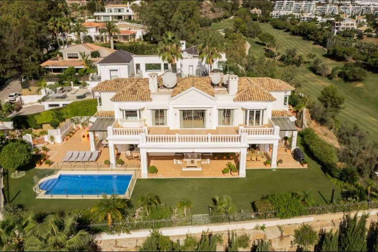 Realizar la compra de una propiedad en España, de la mano de Zeuthen & Company