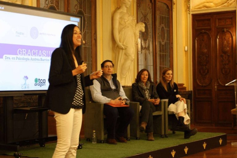 ¿Cuáles son las recomendaciones de Perfect.Imperfecta para gestionar la ansiedad por comida?