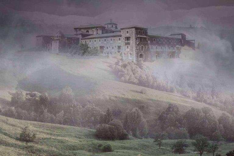 La prodigiosa narración de realismo mágico a la gallega es 'El poblado de las ánimas'