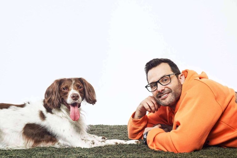 Adiestrando Respeto revoluciona el mundo canino; Víctor Laborda transforma perros que ladran sin parar y tiran de la correa en compañeros ejemplares