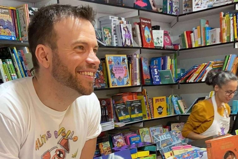 Explorando emociones y valores con 'Alitas de Pollo', una colección de cuentos imprescindible