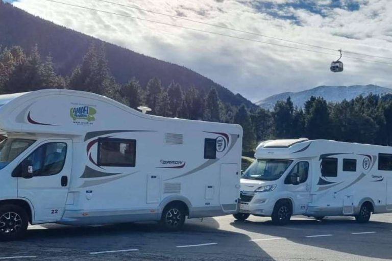 ¿Dónde están los mejores sitios para ir en autocaravana a esquiar?, por la firma Amafi Caravaning