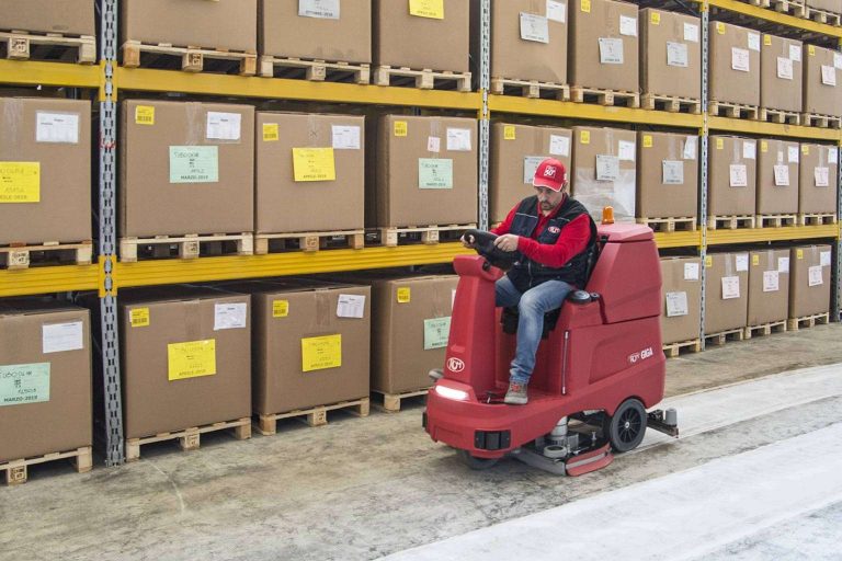 RCM Ibérica, una compañía de venta de maquinaria de limpieza industrial