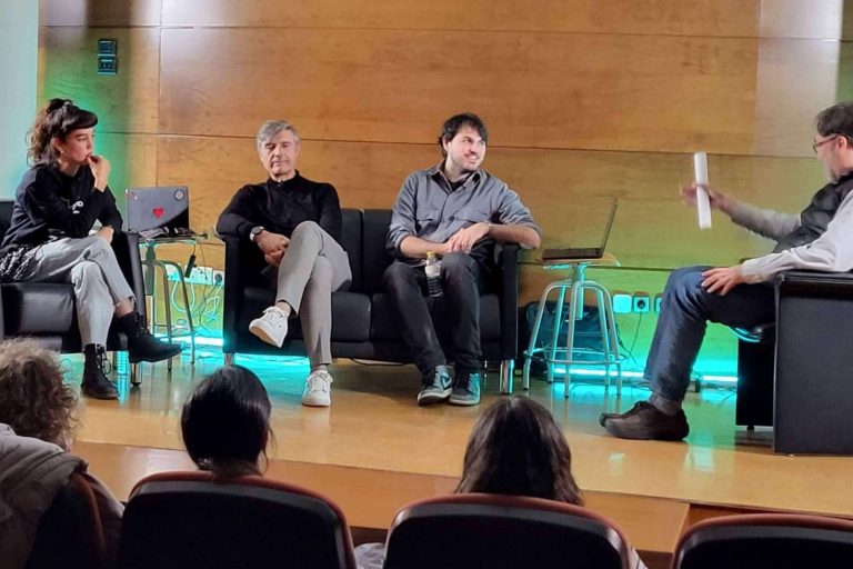 ¿De qué trata el vídeo podcast ArmonIA de Turing?