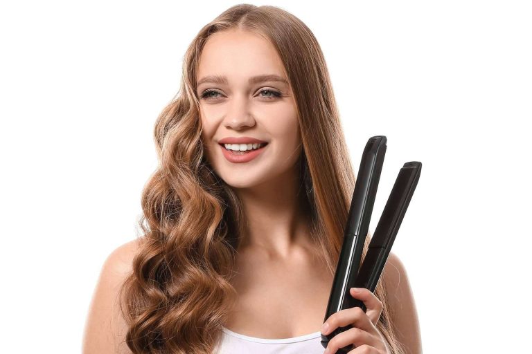 VegLiss informa de que el uso continuo de la plancha daña el cabello