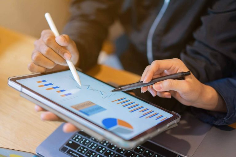 TREBEDE es el primer CMR para los negocios