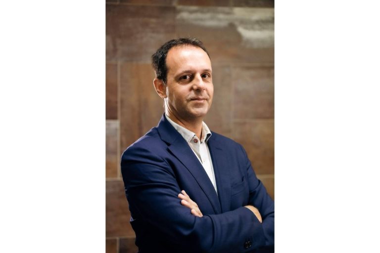 Entrevista al director general de Ideaspropias Editorial, Pedro López