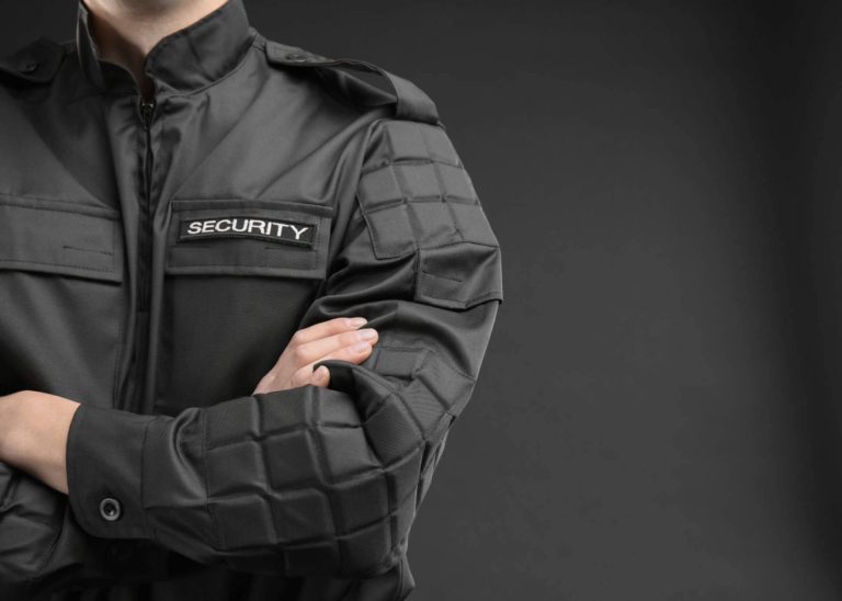 Equipamiento para vigilantes de seguridad privada, de la mano de Tienda Shoke