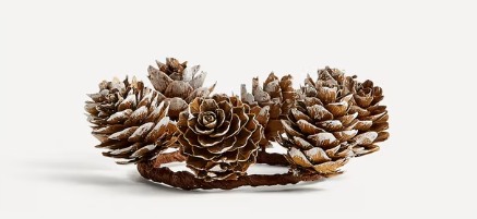 Decoración navideña de El Corte Inglés que vas a querer dejar todo el año 3 pina navidad