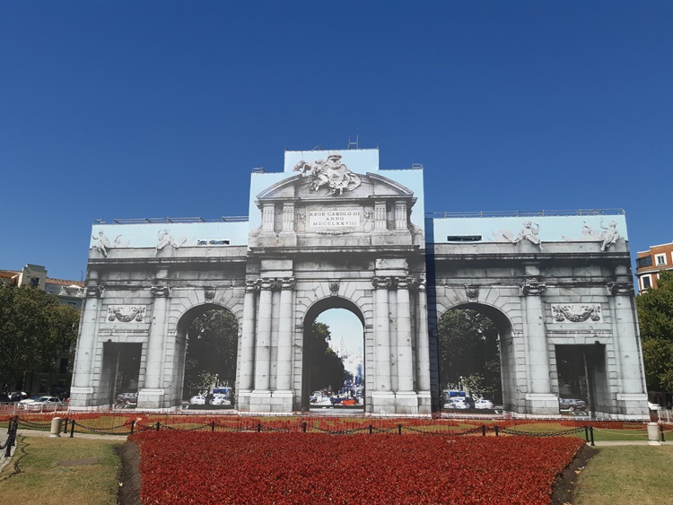 Puerta de Alcalá restauración
