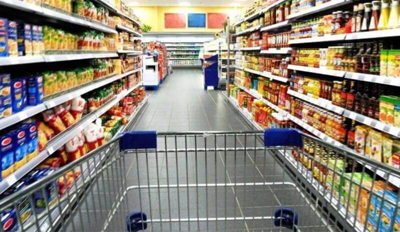 Hay productos tentadores junto a la caja