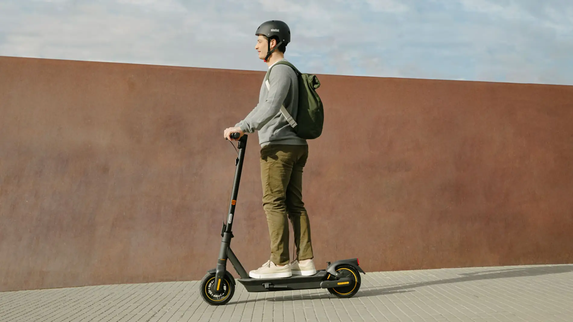 La DGT exige matrícula y seguro obligatorio a los patinetes eléctricos: todo lo que cambia 1 DGT patinetes normativa