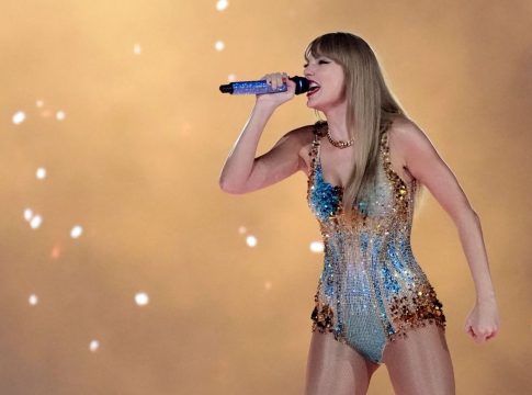 Taylor Swift recupera el disco que la transformó de princesa country a super estrella del pop