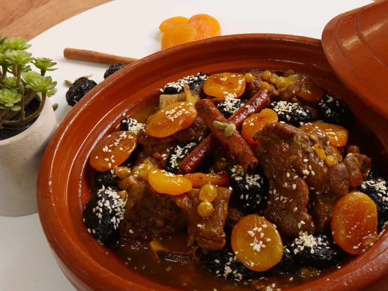 Tajine de cordero: un festín aromático que transporta a los sabores de Marruecos