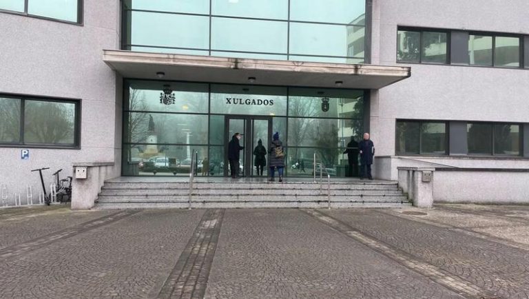 Visto para sentencia el juicio contra un padre acusado de abofetear a su hijo en un parque de Lugo