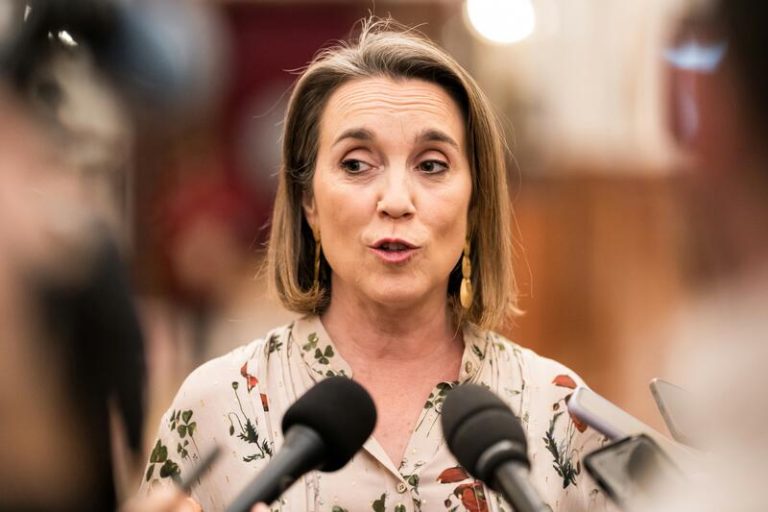 Gamarra espera que Sánchez y Aragonès aborden PISA y la 