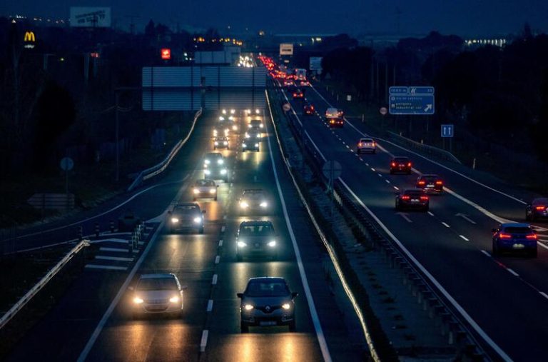 La DGT prevé 19,7 millones de desplazamientos por carretera esta Navidad